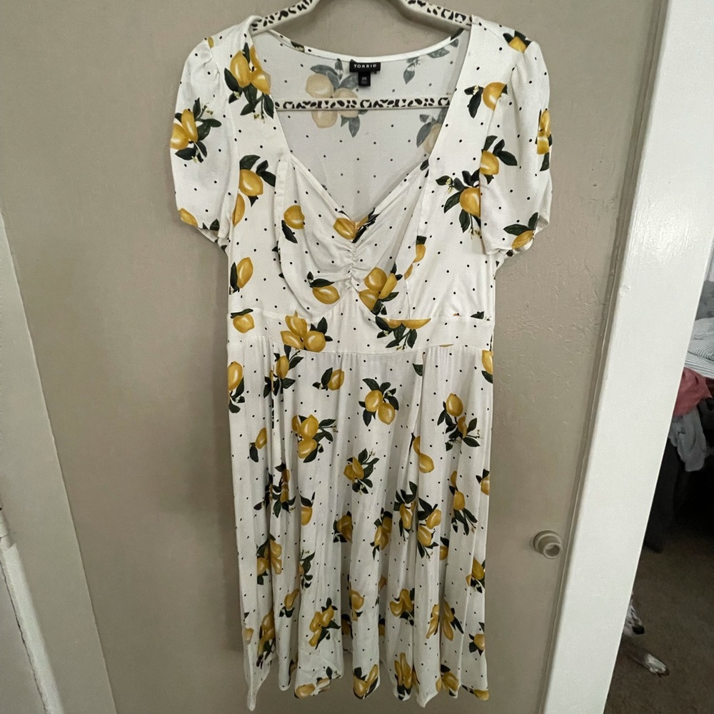 Torrid Size 00 lemon dress.